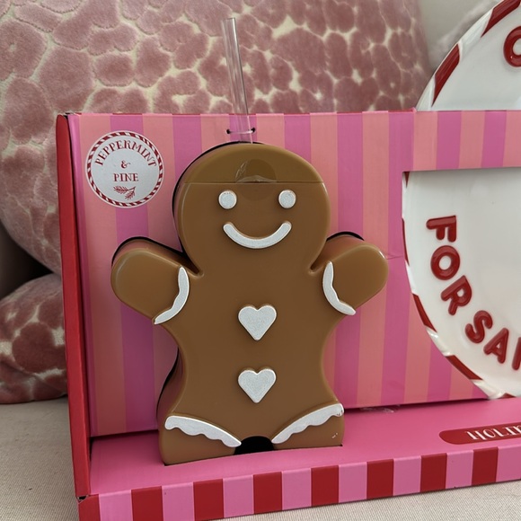 Peppermint & Pine gingerbread man sippy cup and cookie plate Santa Christmas - Picture 2 of 7